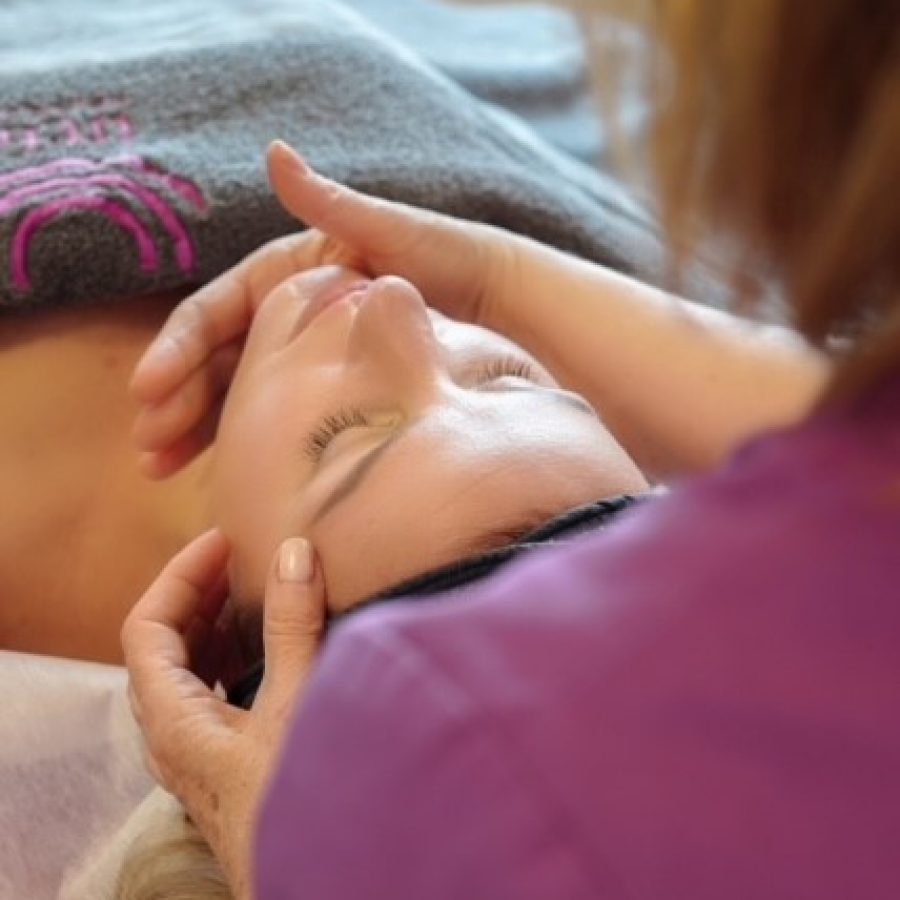 Ekologisk Frisk- & Skönhetsterapeut + Avancerad Hudvårdsterapeut